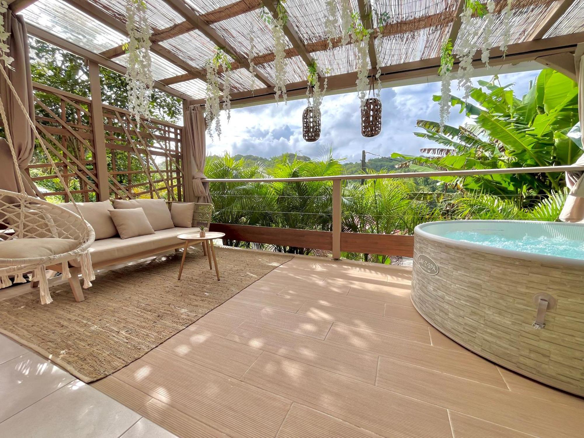 Cocon Des Jardins - Bungalow & Spa Gros-Morne Buitenkant foto